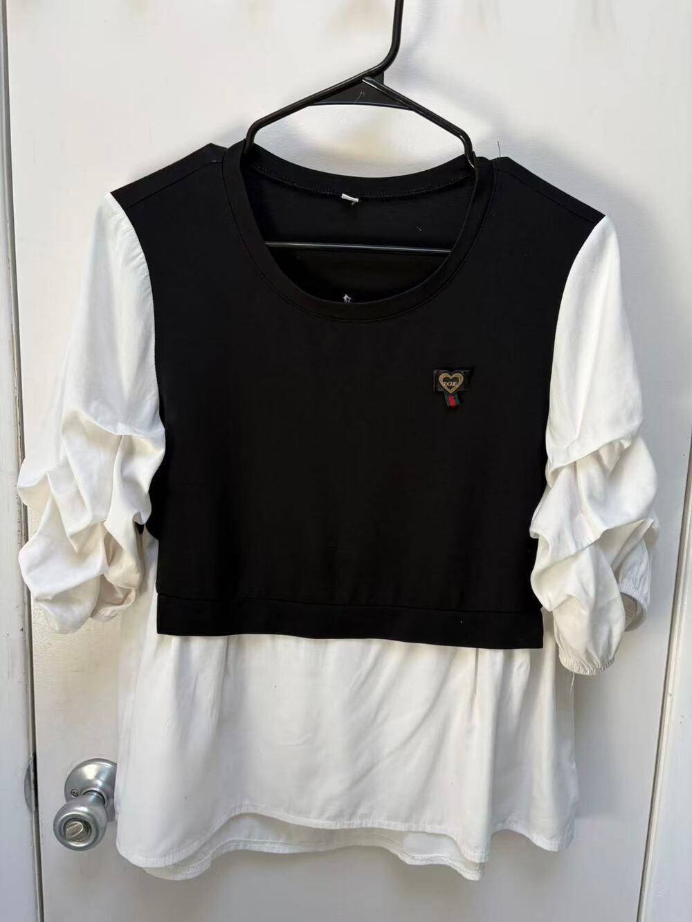 Black White Layered Top Heart Patch Tiered Ruffle Sleeve Sweatshirt Shirt M